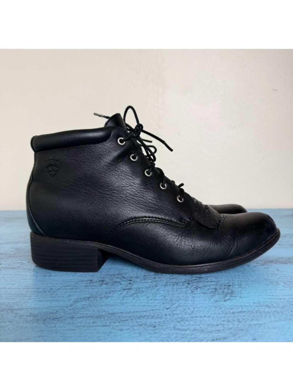 Ariat Women's Josie Black Leather Lace Up Ankle Riding Paddock Boots Sz 8